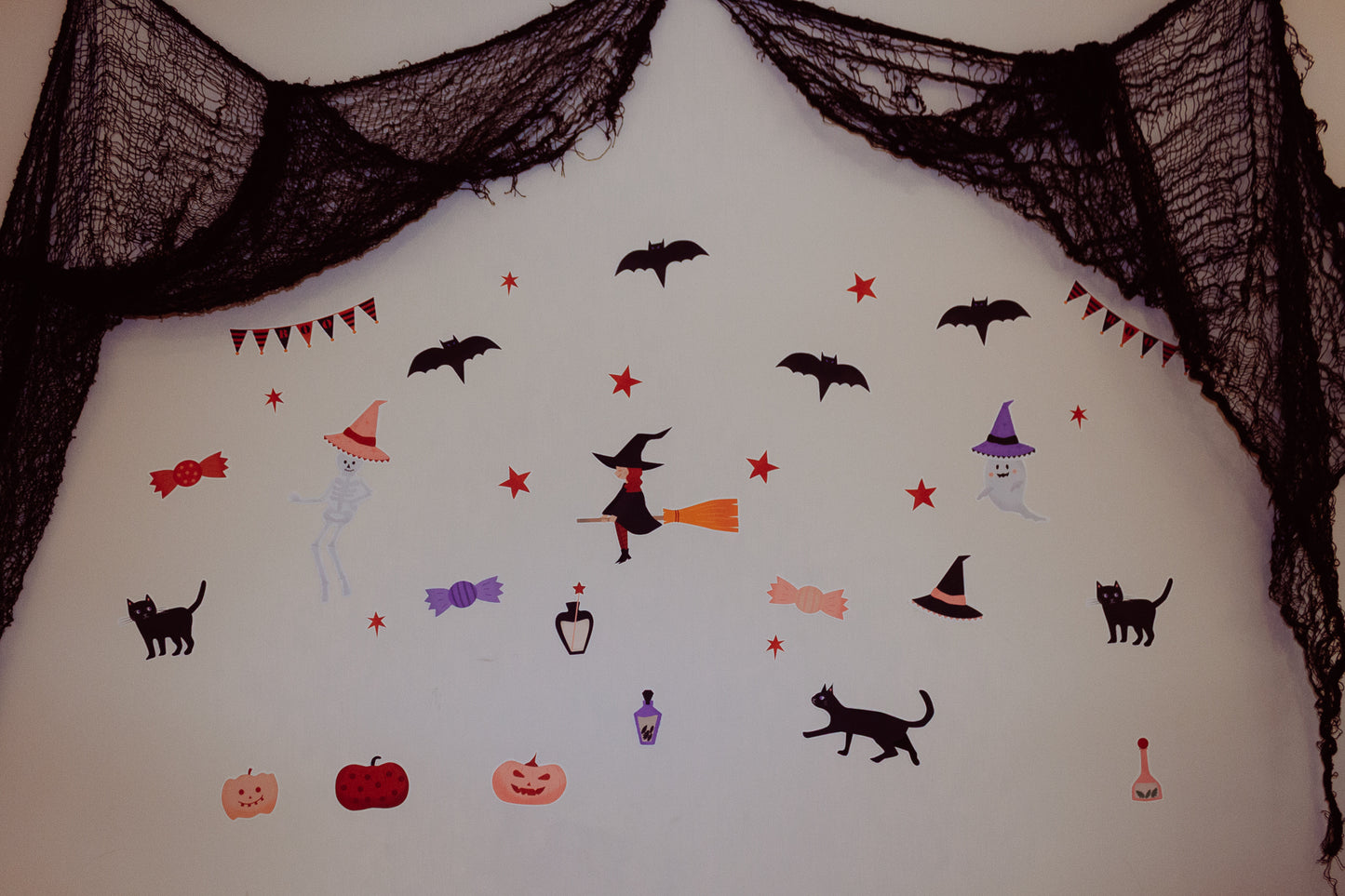 Halloween wall stickers idea